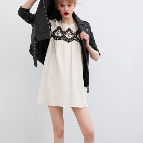 WHITE & BLACK ZARA FREE FLOW COMFY DRESS WITH ELEGANT LACE DETAILING - Picture 1 of 10